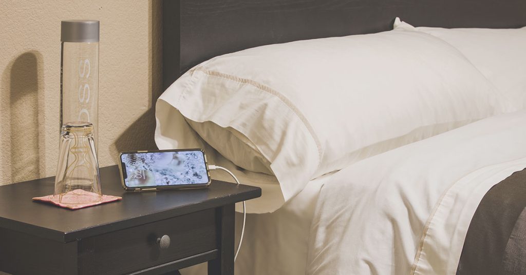 Major Warning Issued to Those Who Sleep Next to Their iPhone - Featured image