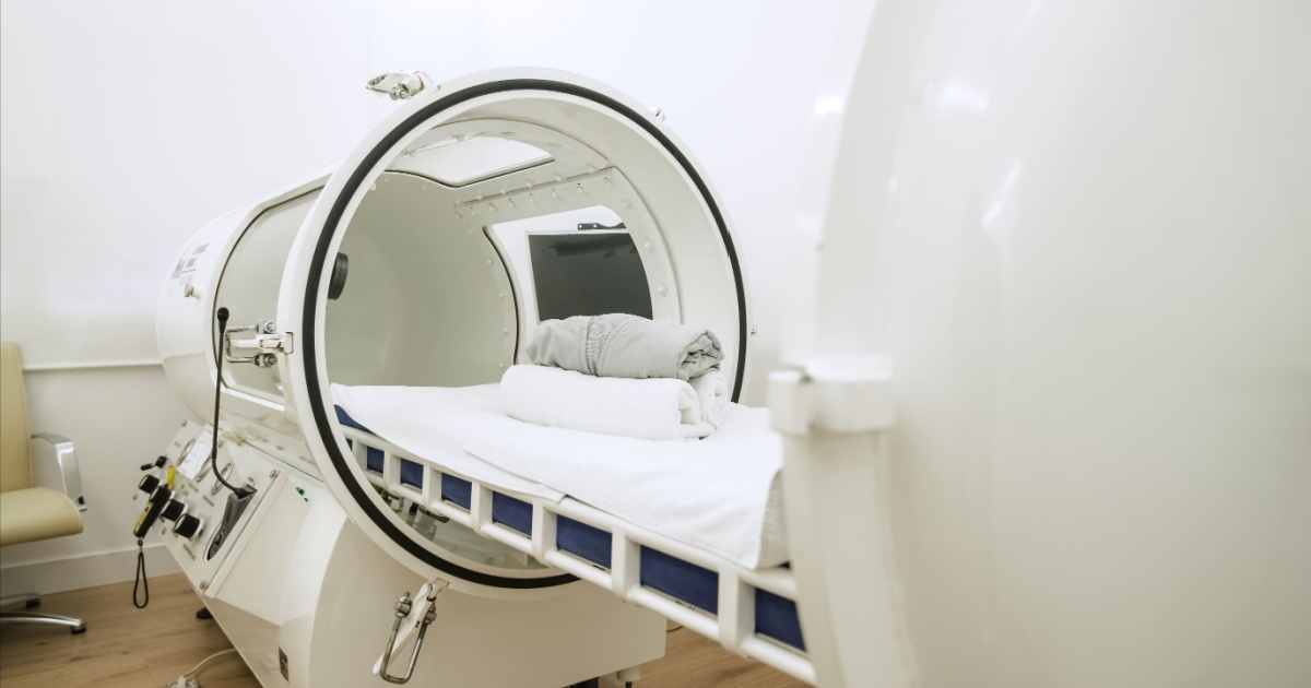 Medical hyperbaric single pressure chamber