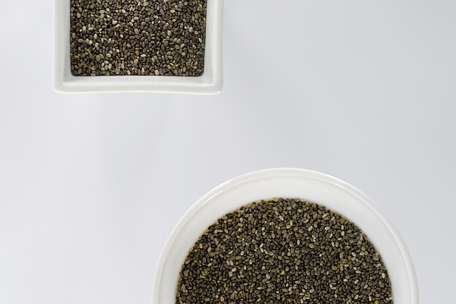 chia seeds in bowl