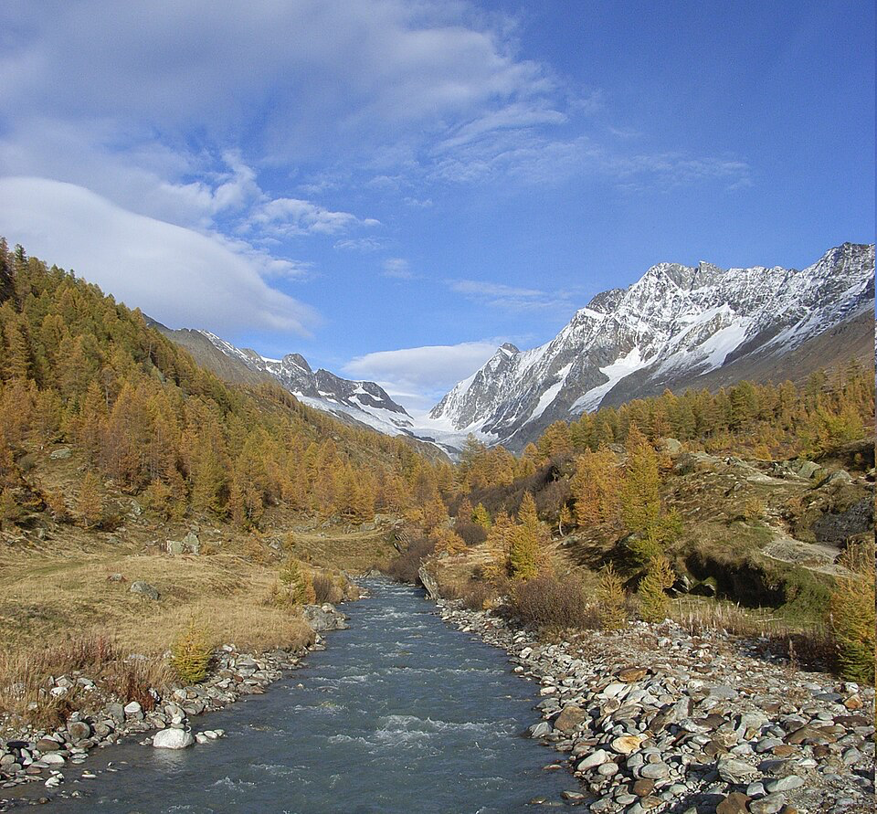 The Lonza River flows through the valley near Blatten before the debris blocked its path.