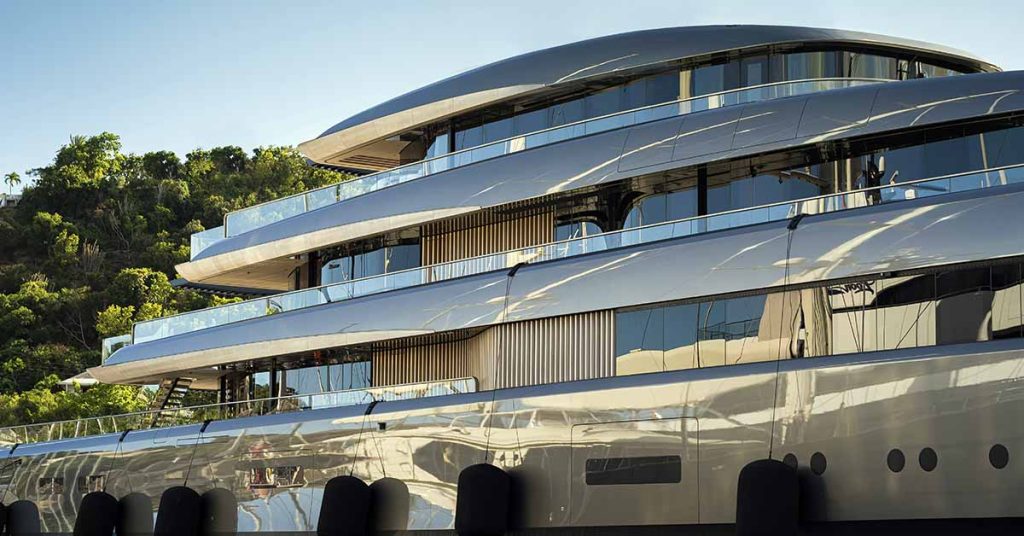 Young Stewardess Discovered Dead Aboard Luxury Yacht in Elite Resort Area - Featured image