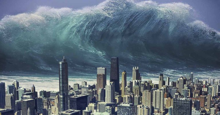 Doomsday Tsunami Could Strike the West Coast Without Warning - Featured image