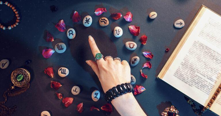 Your Guide to Mercury Retrograde July 18 to August 11 and Zodiac Effects - Featured image