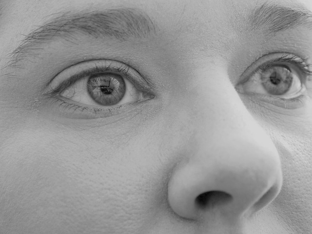 eyes close up