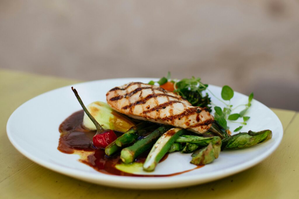 Healthy meal to help produce GLP-1 in the body