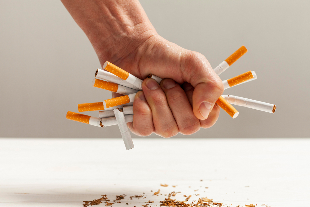 Stop smoking. Breaking cigarettes bad habbit.
