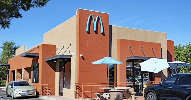 The Surprising Reason One McDonald’s Uses Turquoise Arches - Featured image