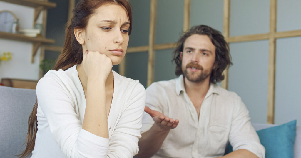 14 Warning Signs Psychologists Link to a Toxic Personality - Featured image