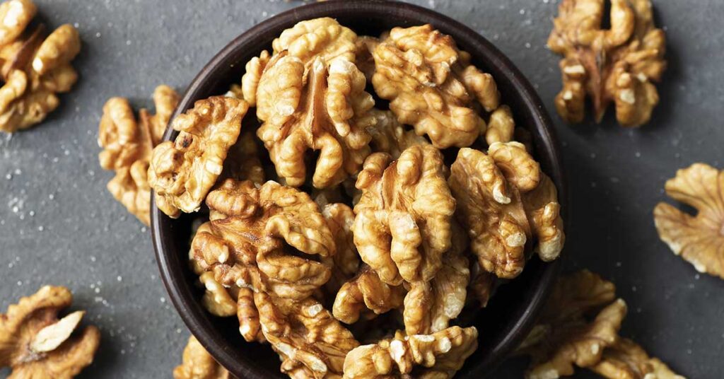 13 Superfoods to Include in Your Weekly Diet, from Coffee to Dark Chocolate - Featured image