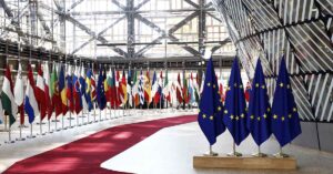 Photo With European Leaders Reignites Speculation About Trump’s Height 081825_part03_shutterstock_1122719429