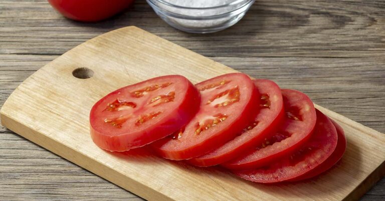Tomatoes Are Your Friend: 15 Reasons To Eat More of Them - Featured image