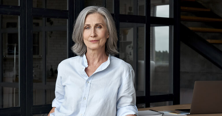 10 Weird Habits of Intelligent People That Others Just Don’t Understand - Featured image