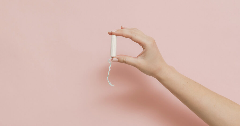 Woman Shares Troubling Experience After Keeping Tampon in for a Month - Featured image