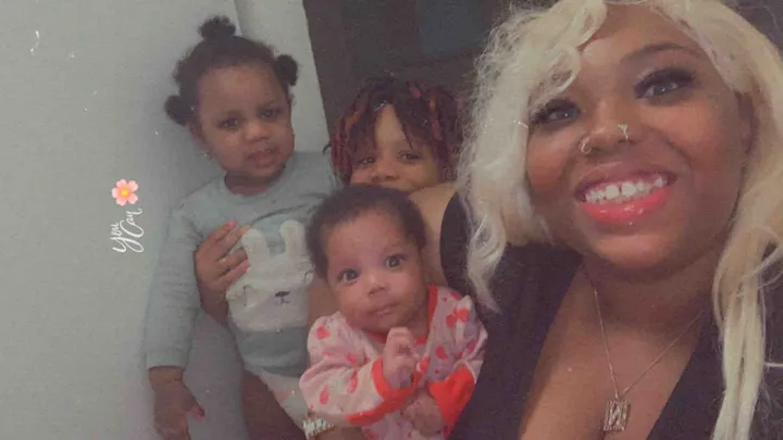 25-year-old Nykia Hamilton with her children