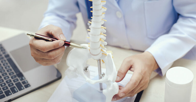 Surgeons Remove Spinal Tumor via Eye Socket in Medical Breakthrough - Featured image