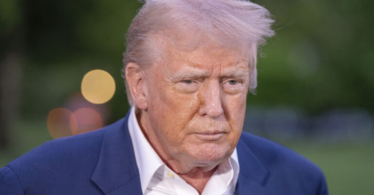 Trump Incorrectly Claims Nearly Entire U.S. Population Died of Drug Overdoses in a Year - Featured image