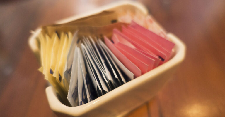 Research Finds 6 These Low Calorie Sweeteners May Speed Up Cognitive Decline - Featured image