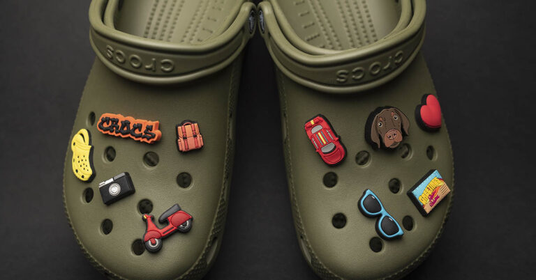 Are Crocs Bad For Your Feet? Here’s When to Skip Them - Featured image