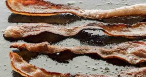 Scientists Demand Cancer Warnings Should Be Added to Bacon and Ham Fried bacon