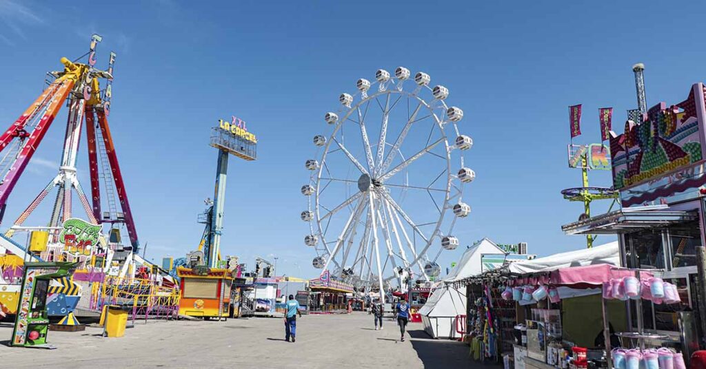 Colorado Family Wins $205 Million After Child Falls 110 Feet to Her Death at Theme Park - Featured image