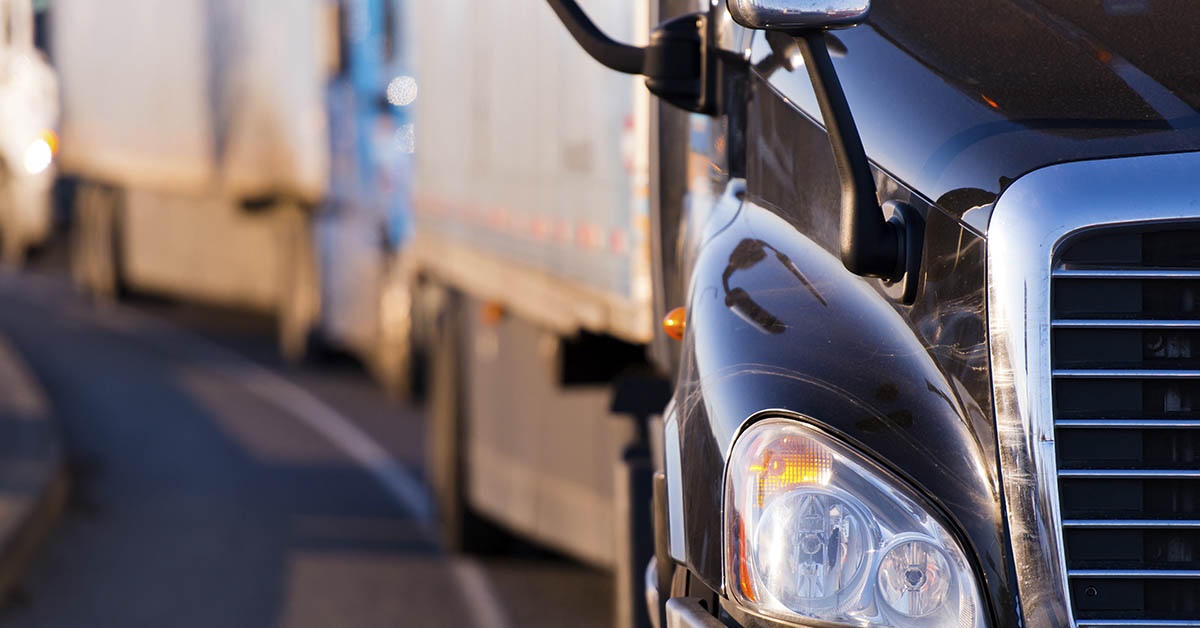 13 truck drivers parked side by side in the middle of the night to save a life.