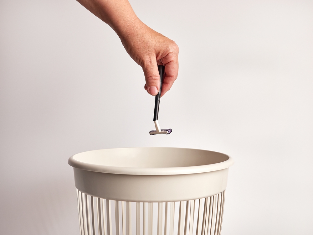 The shaving machine must be recycled and disposed of