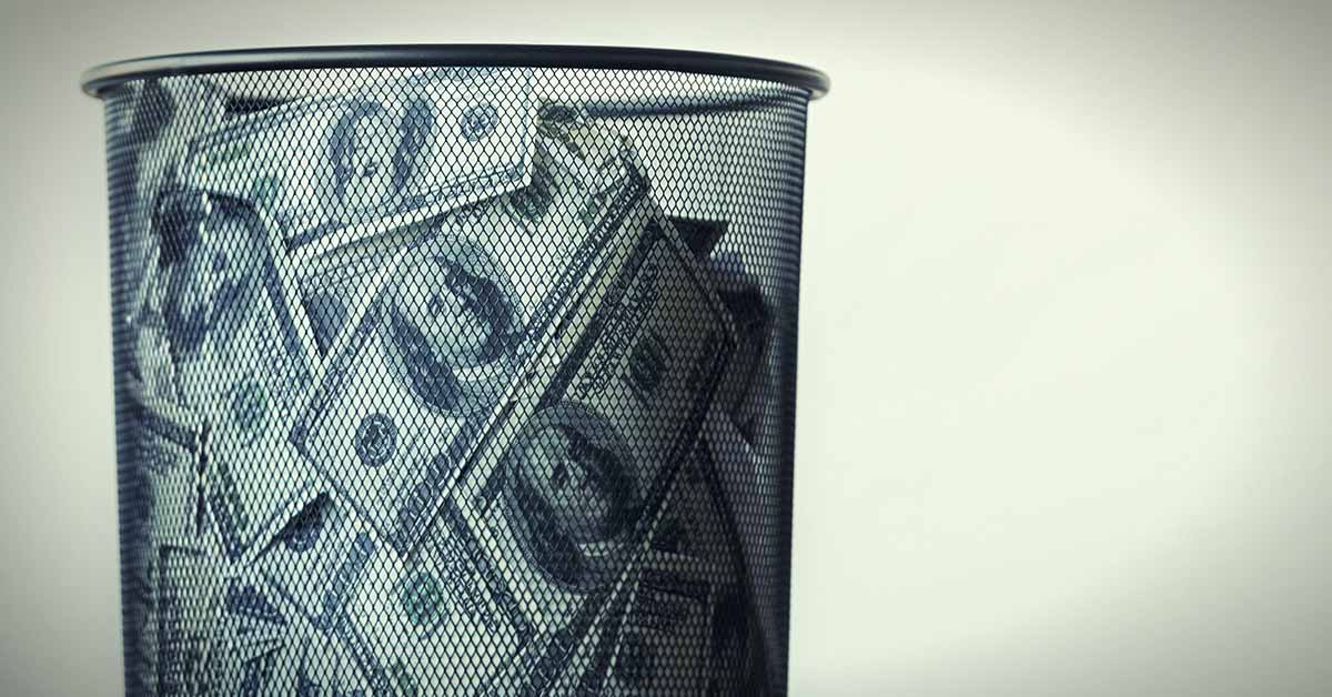 15 Ridiculous Ways Intelligent People Throw Their Money Away