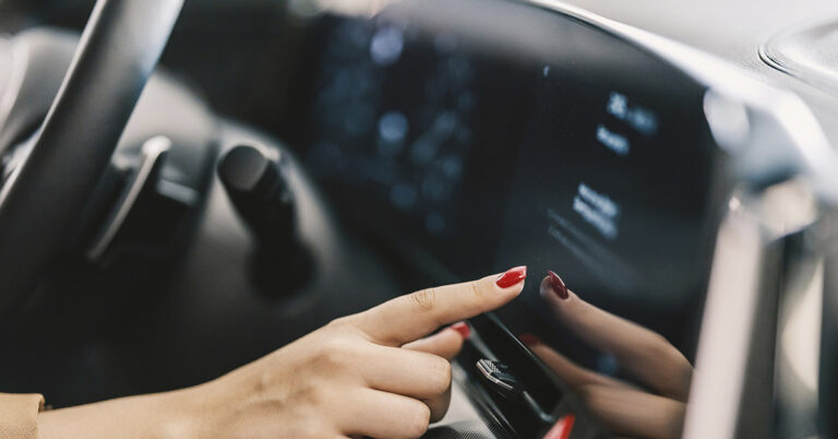 9 Factors Car Companies Are Dialing Back on Touch Screens - Featured image
