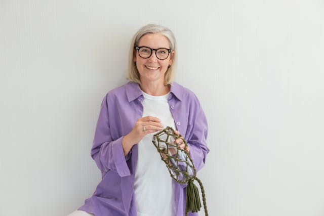 Midle aged woman with water bottle