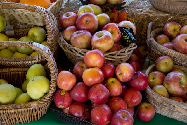 apples in baskets