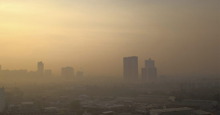 Air Pollution Hits Hard in California — Millions Warned to Stay Indoors - Featured image