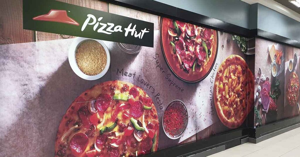 20+ Surprising Facts About Pizza Hut You Probably Didn’t Know - Featured image