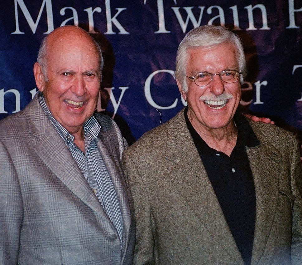 Carl Reiner and Dick Van Dyke smiling together at the Kennedy Center's Mark Twain Prize event.