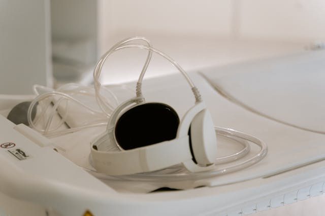 MRI headphones