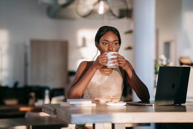 woman drinking coffee