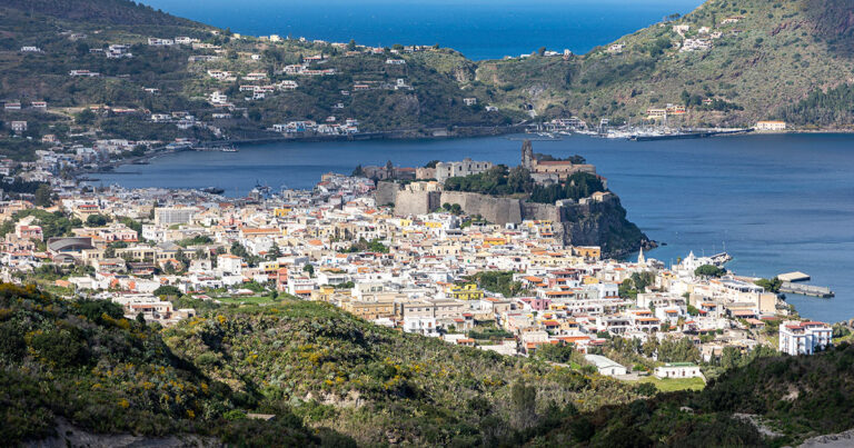 Seniors With Higher ‘Bad’ Cholesterol May Enjoy Greater Longevity in This Country - Featured image