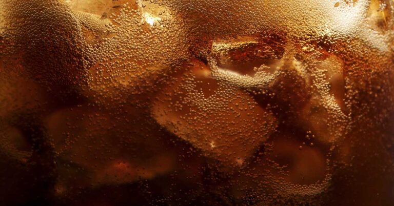 Neurologists Point to Common Foods That May Increase Risks to Brain Health - Featured image