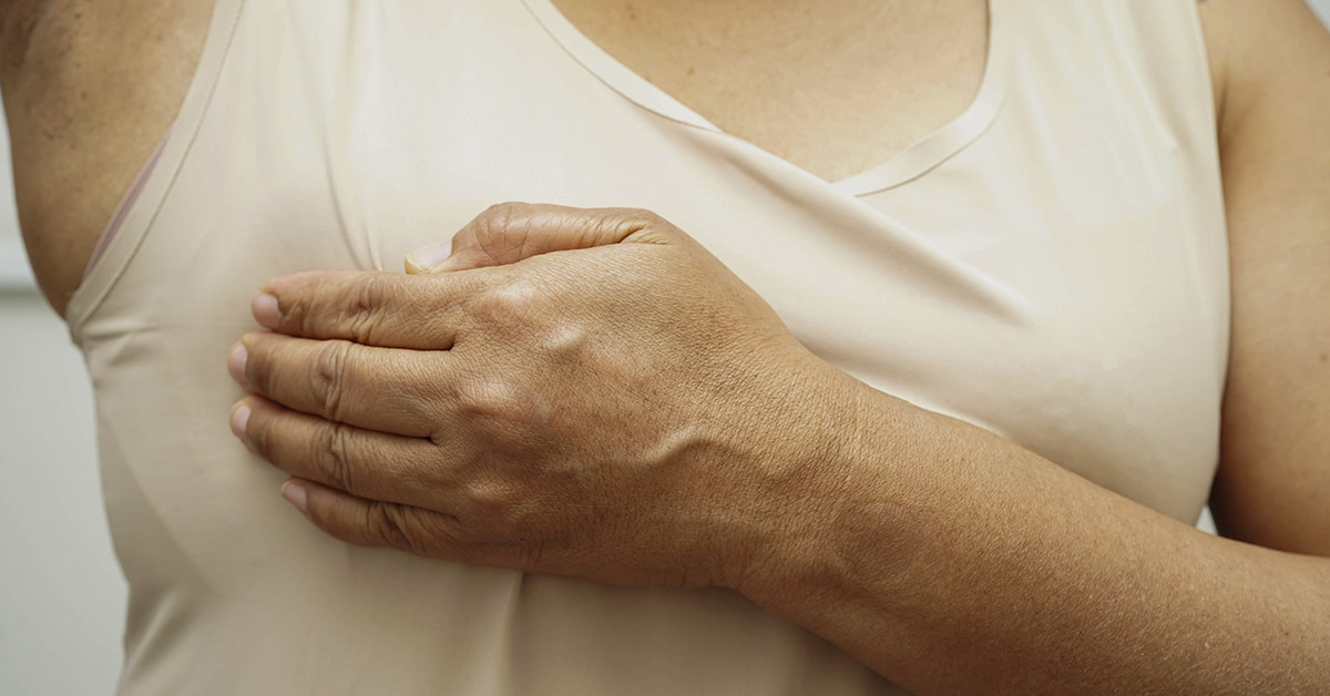 Common Causes of Underboob Rashes, How to Treat, and When To See A Doctor