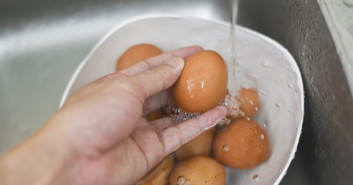 Should You Need to Wash Eggs Before Using Them?