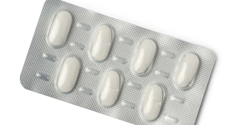 Health Alert for Ibuprofen, Naproxen and Aspirin Users Over Potentially Serious Risks - Featured image