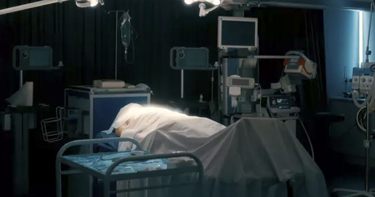 Woman Dead for 32 Seconds Shares Terrifying Warning for Humanity