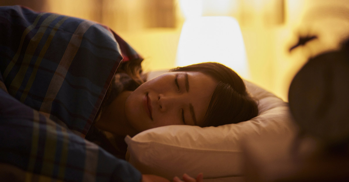 Miracle Drink Claims to ‘Clear Excess Sugar’ Before Bed — What Does the Evidence Say?