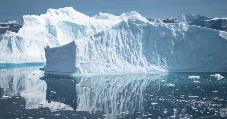 Antarctica Has Lost Ice Equal to 10 Los Angeleses in 30 Years, Scientists Warn - Featured image