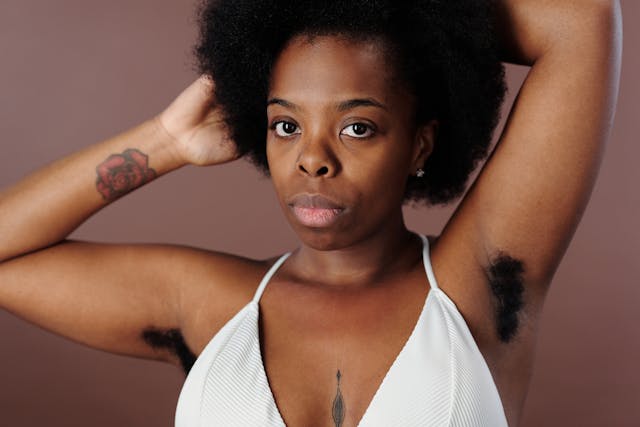 woman with underam hair