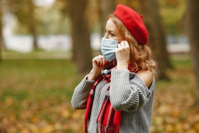 woman wearing mask