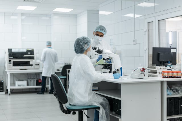 medical researchers in a laboratory