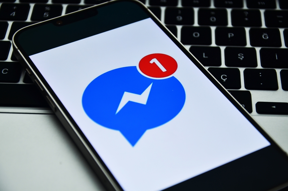 Smartphone showing the Messenger logo. Messenger is an instant messaging service developed by Facebook that enables text, voice, and video communication.
08.04.2025. İstanbul, Türkiye.