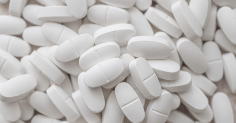 4 Common OTC Drugs That Could Impact Your Brain Health - Featured image