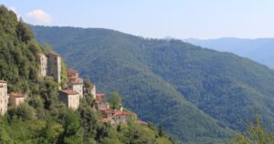 A Massive Hidden Megma Reservoir Was Just Found Beneath Tuscany — And It Rivals Yellowstone Beautiful landscape of a small village on a mountain in Tuscany
