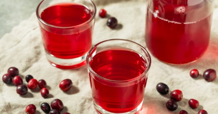 5 Everyday Drinks to Help Support Kidney Health for Years to Come - Featured image